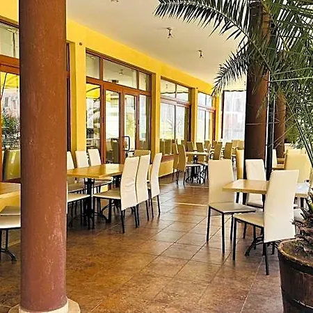 Hotel Eos 2*